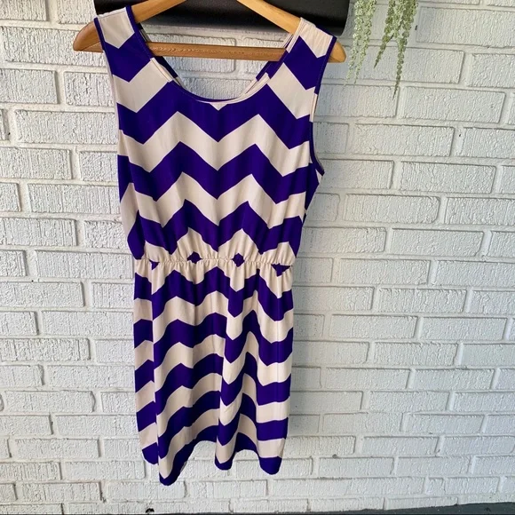 Millibon Shop The Rage Purple Chevron Dress - Picture 2 of 9